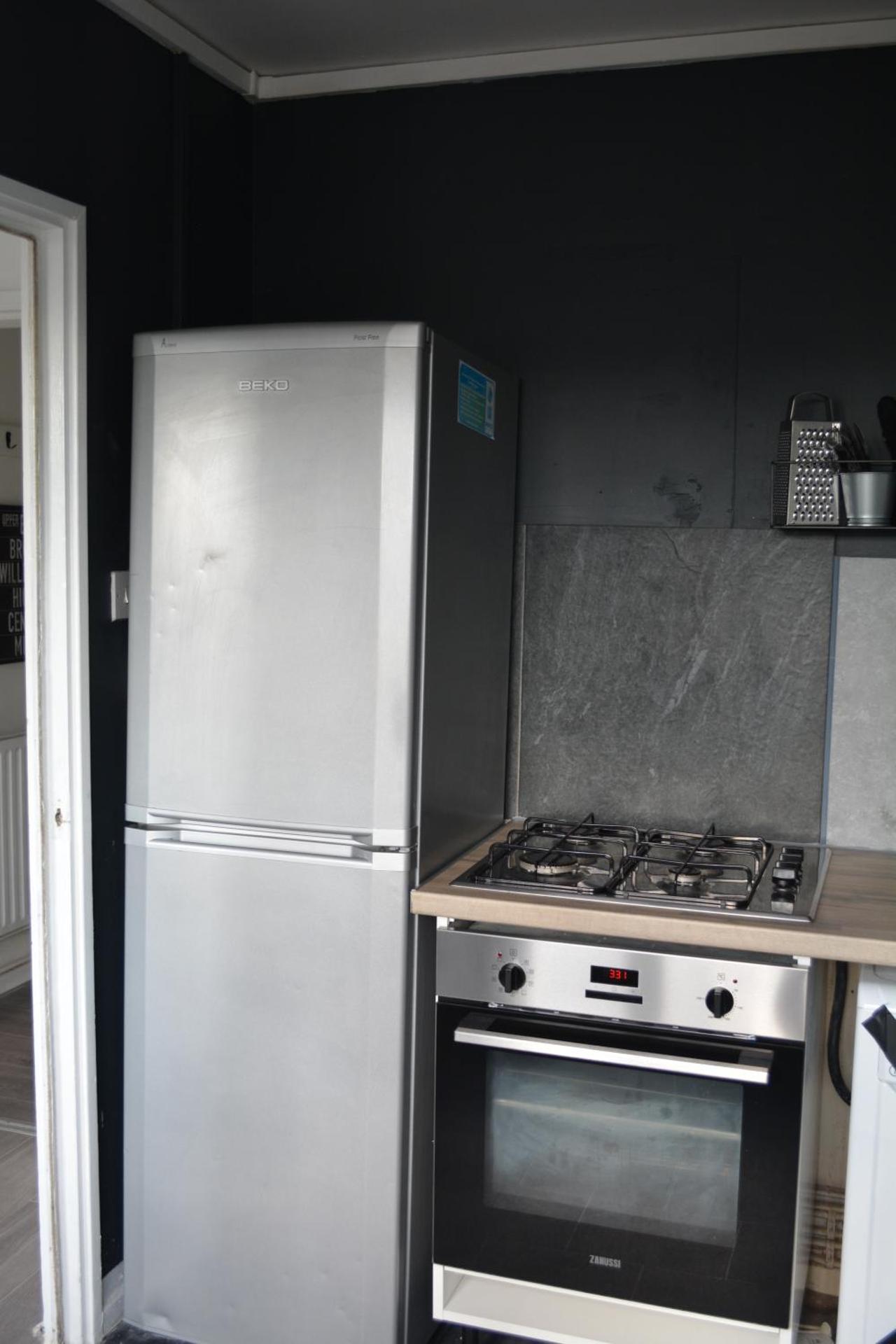 Contemporary Stylish Central Apartment