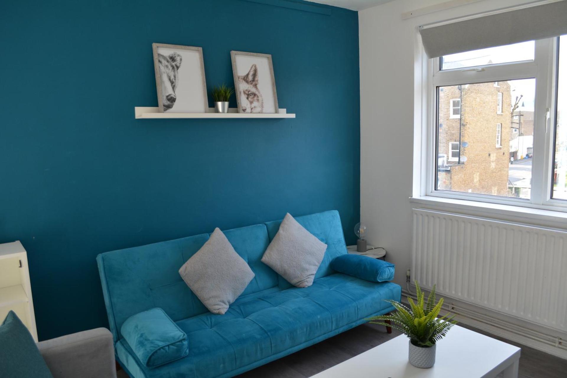 Contemporary Stylish Central Apartment