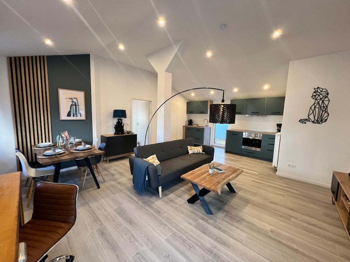 Feldberg Design Apart