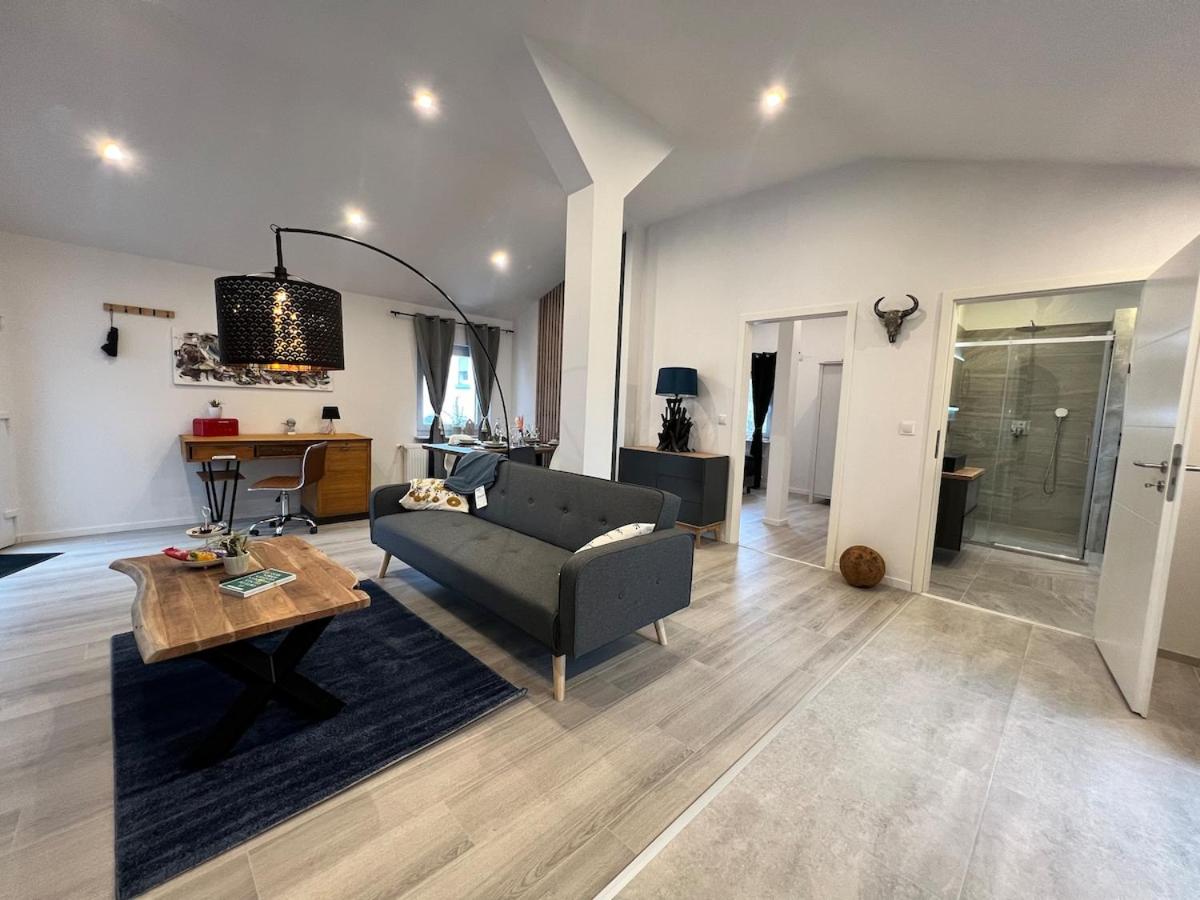 Feldberg Design Apart