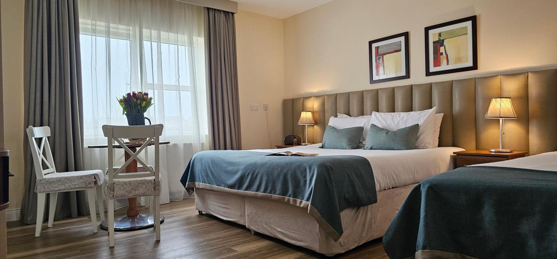 Moycarn Lodge & Marina