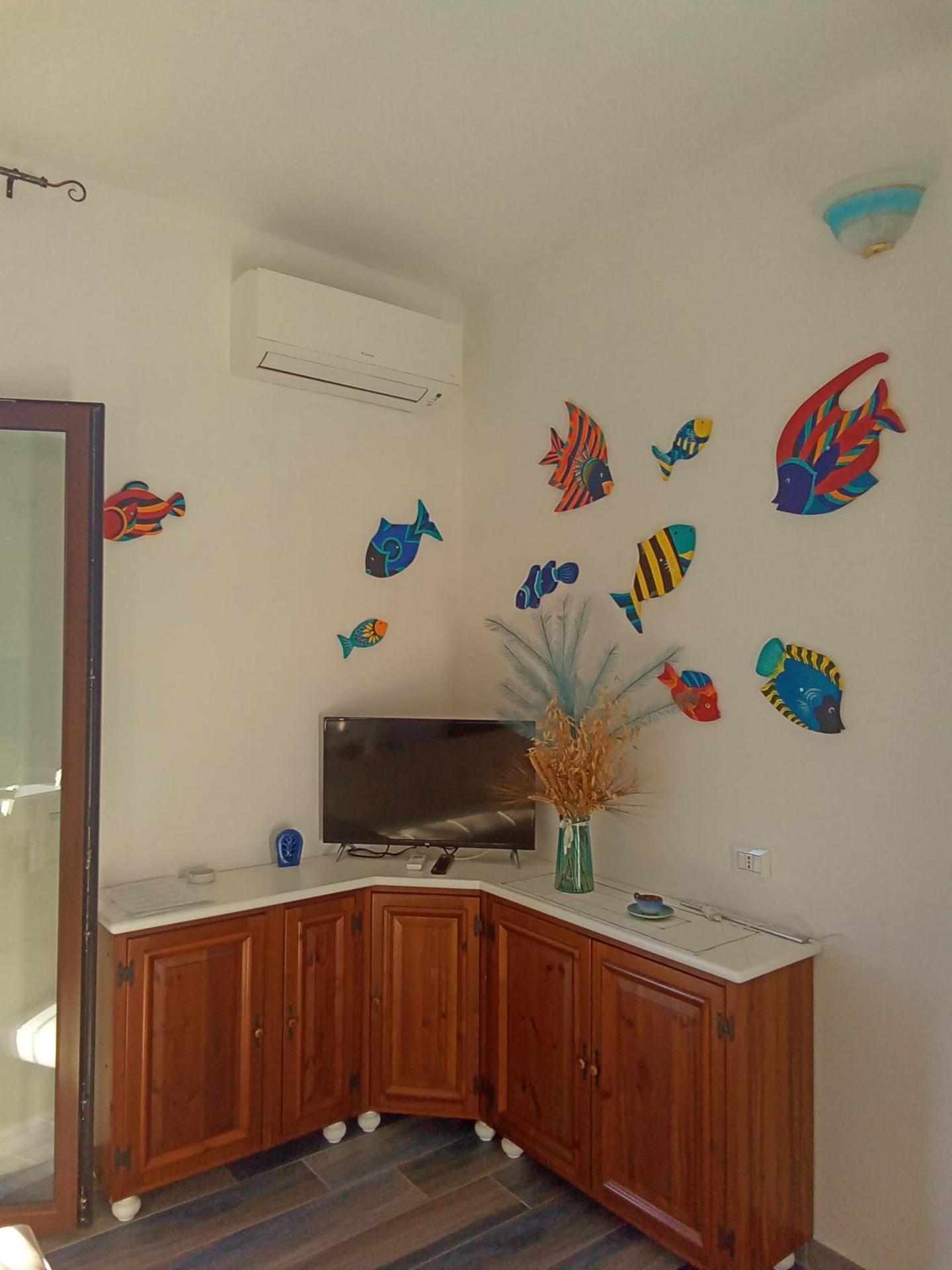 Sa Dommu de Kerciu vista mare con parcheggio