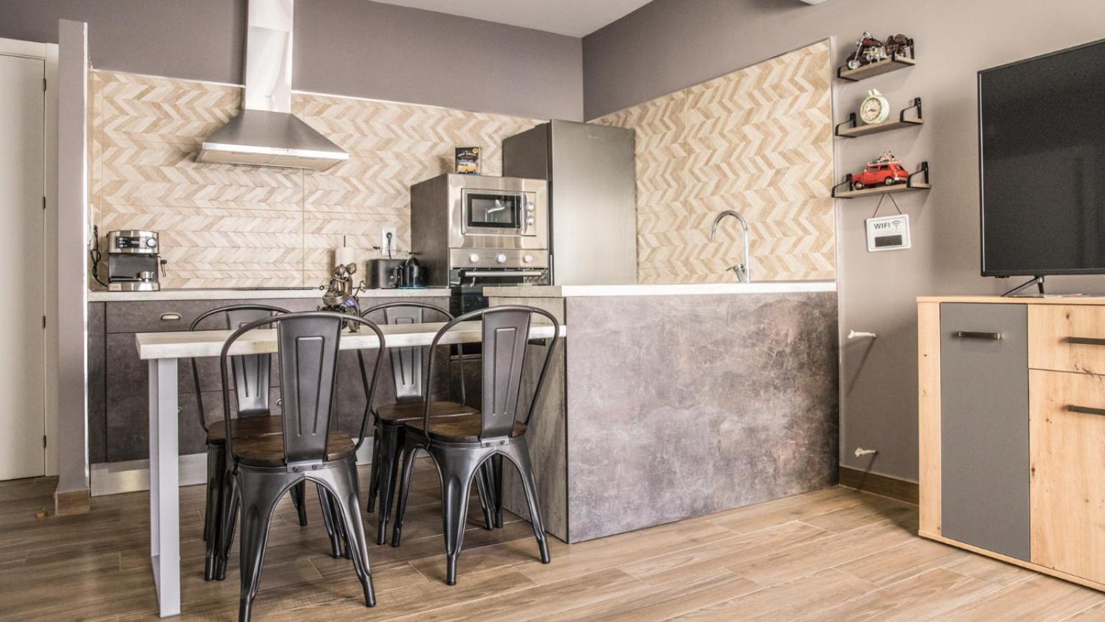 One-Bedroom Apartment