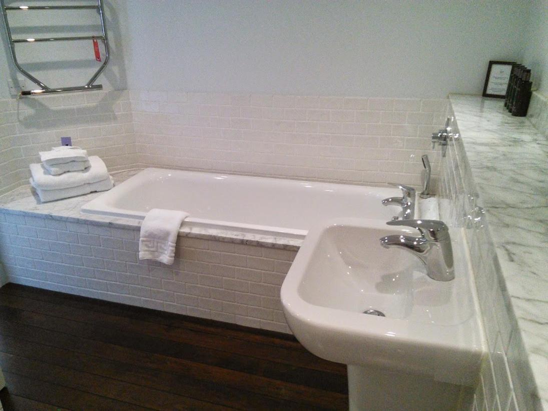 2 Bedroom Suite - Thermal Journey not included (not dog friendly)