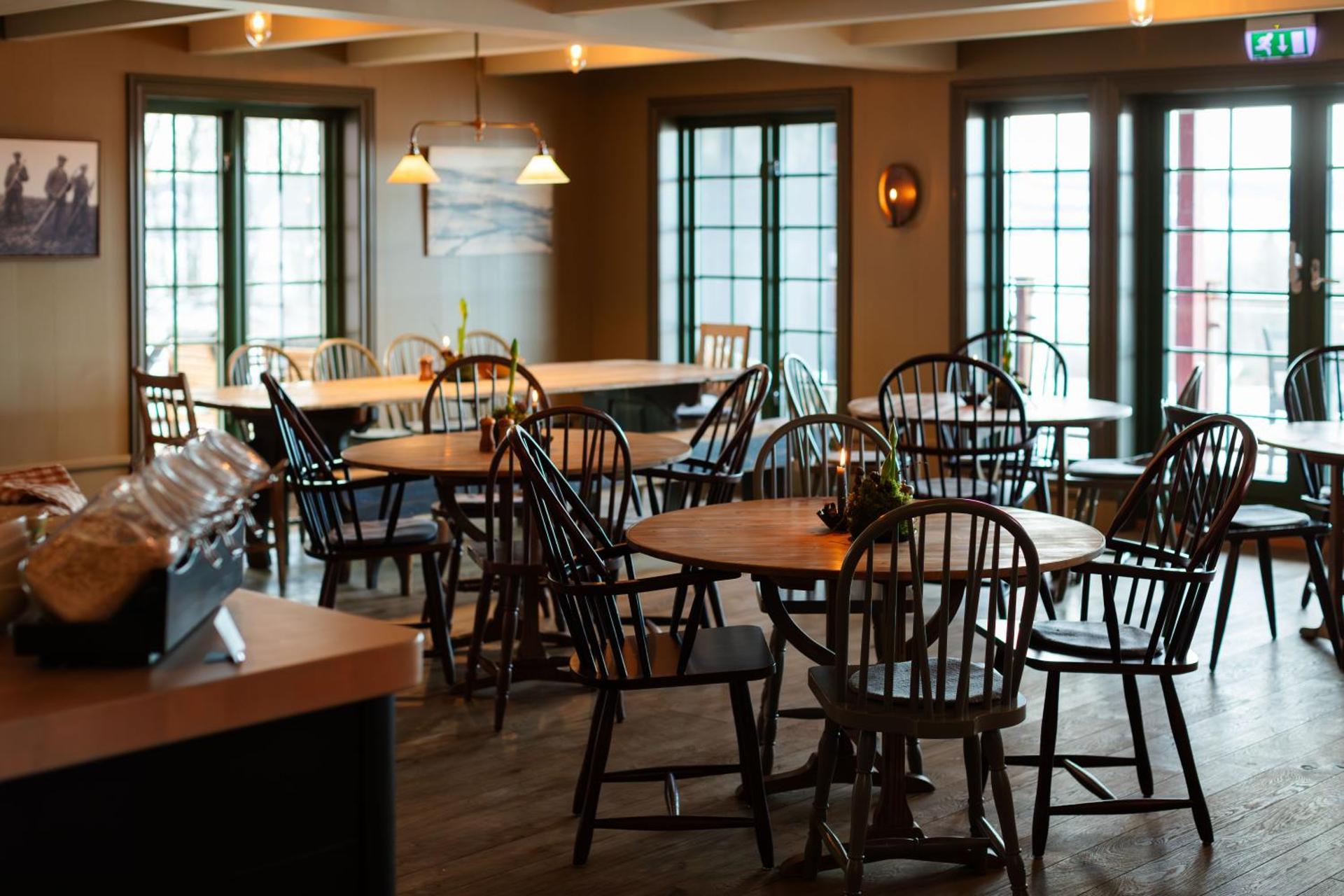 Hoel Gård - Herregården ved Mjøsa