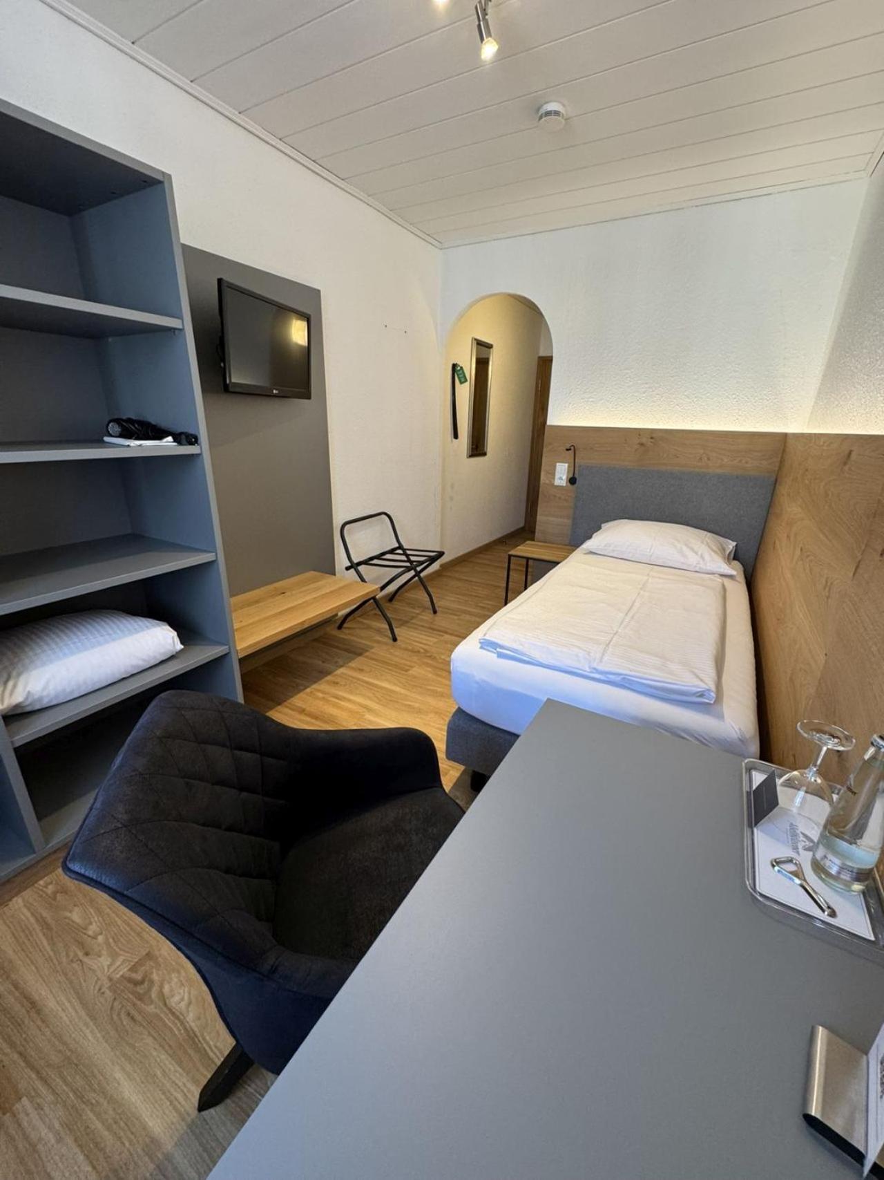 Single Room Standard