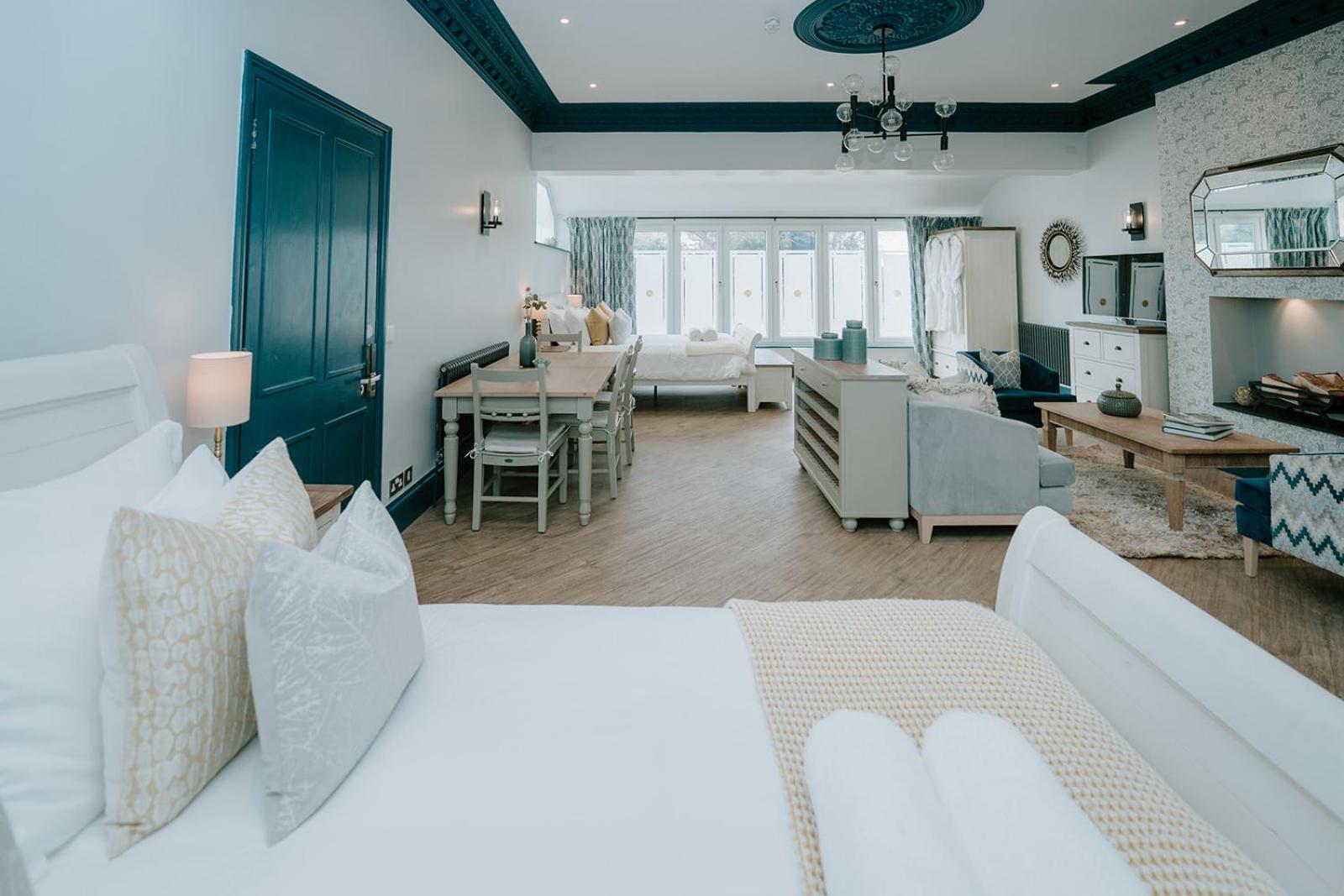 Photo of the whole room