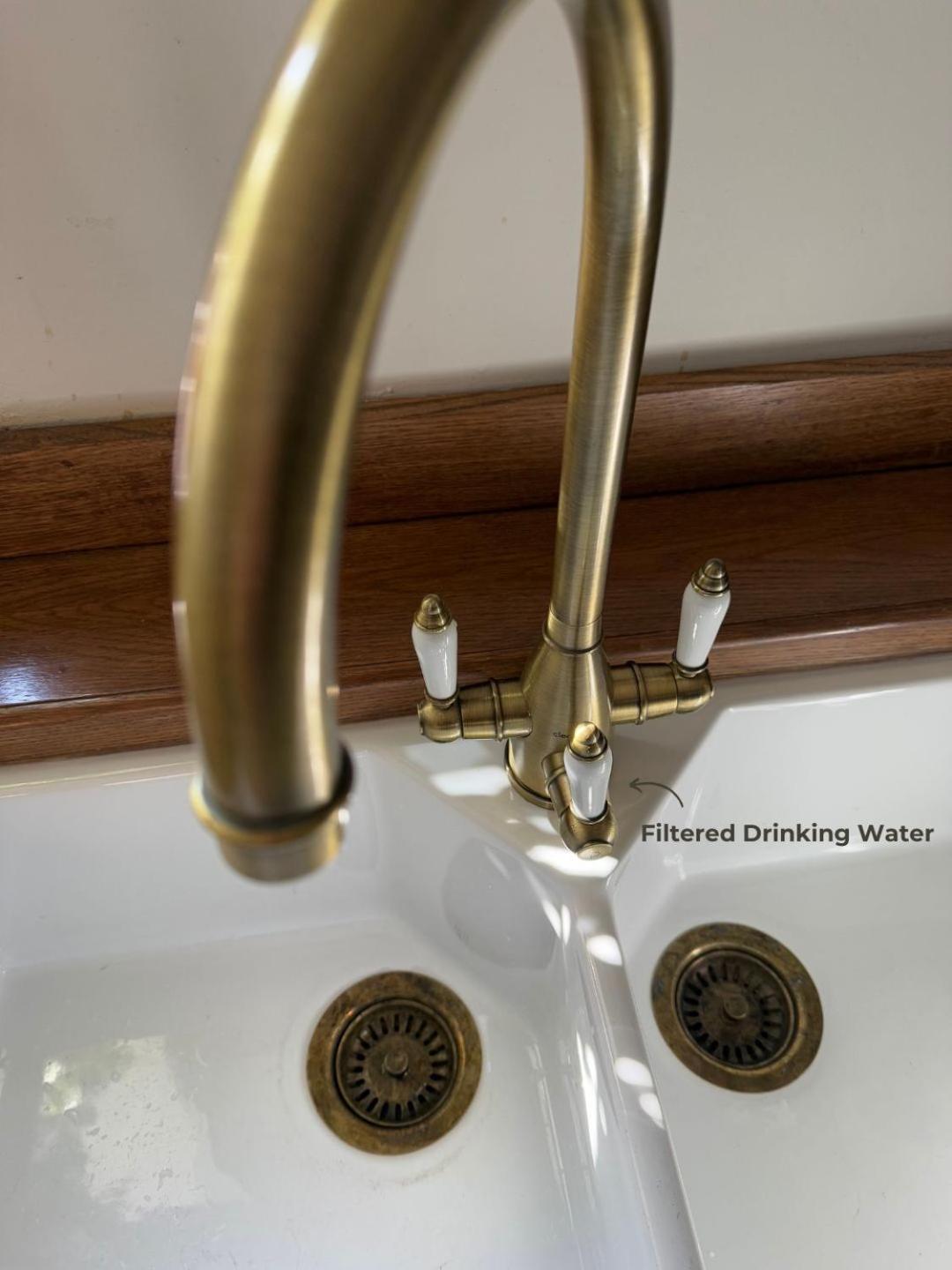 Chapel Cottage- Coastal Somerset Retreat