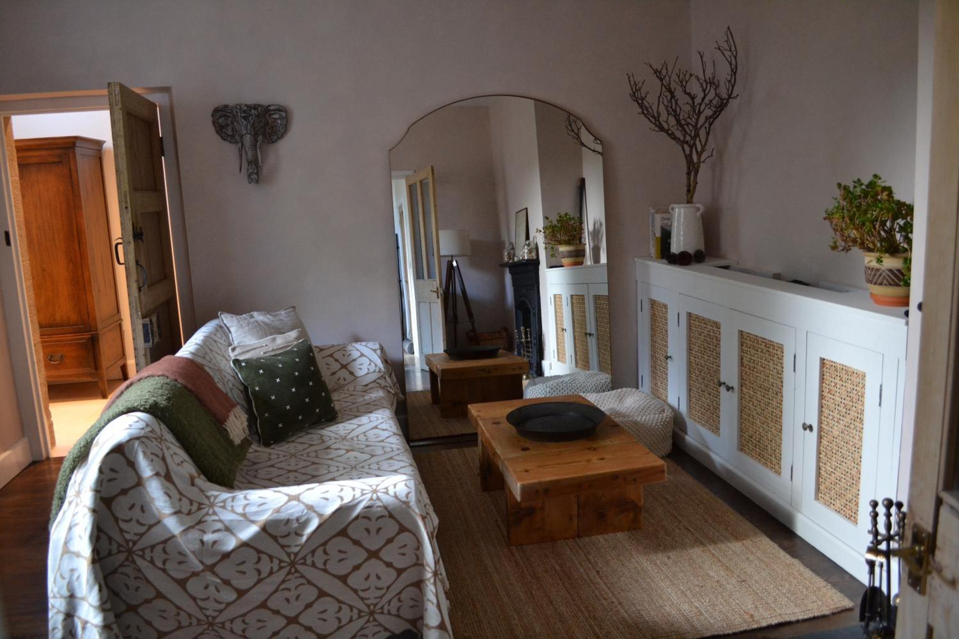 Chapel Cottage- Coastal Somerset Retreat