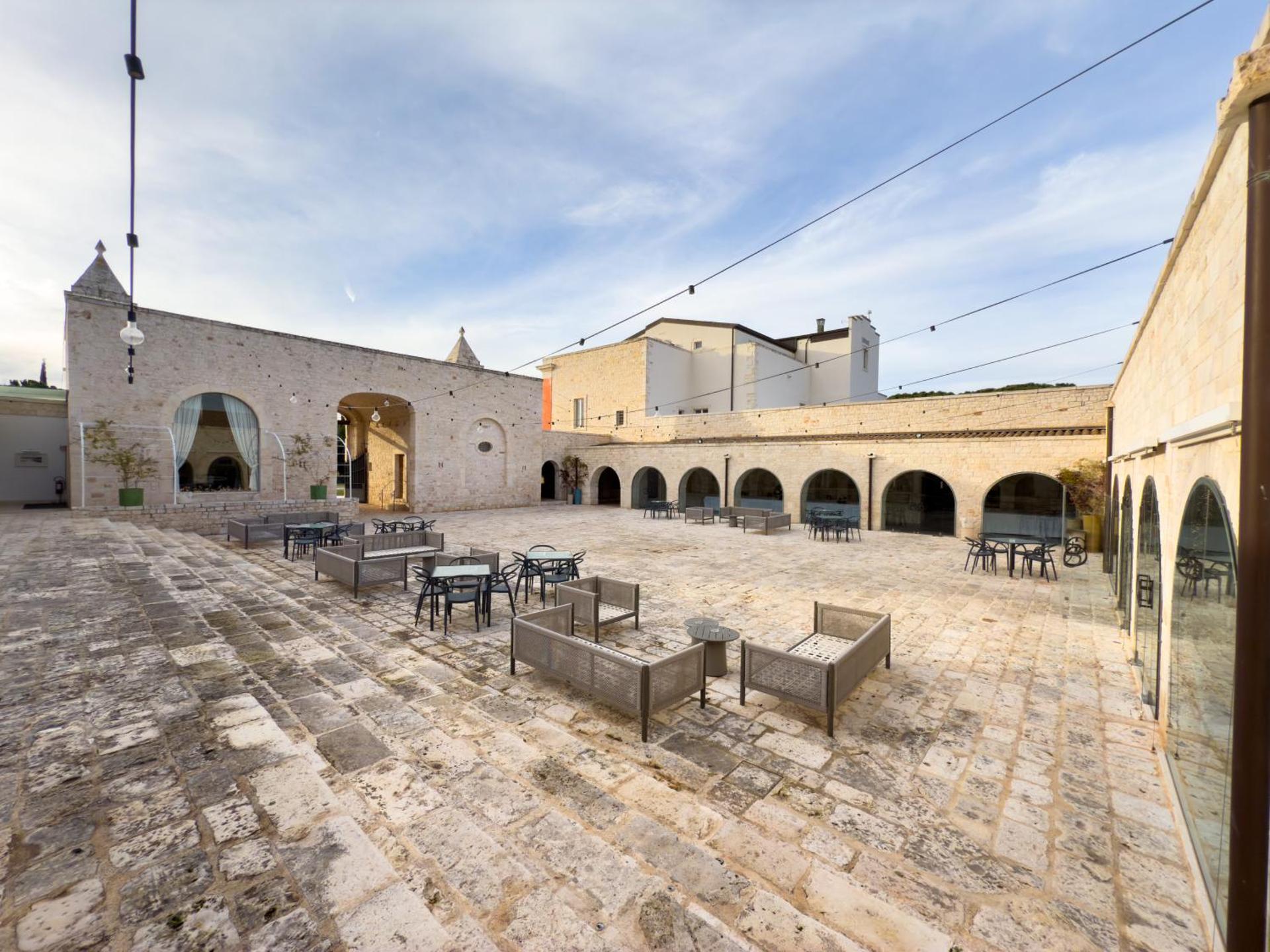 Inner courtyard view