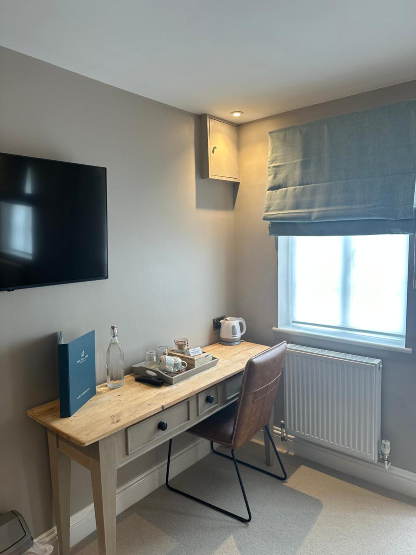 Ground Floor King Room  (Annex)