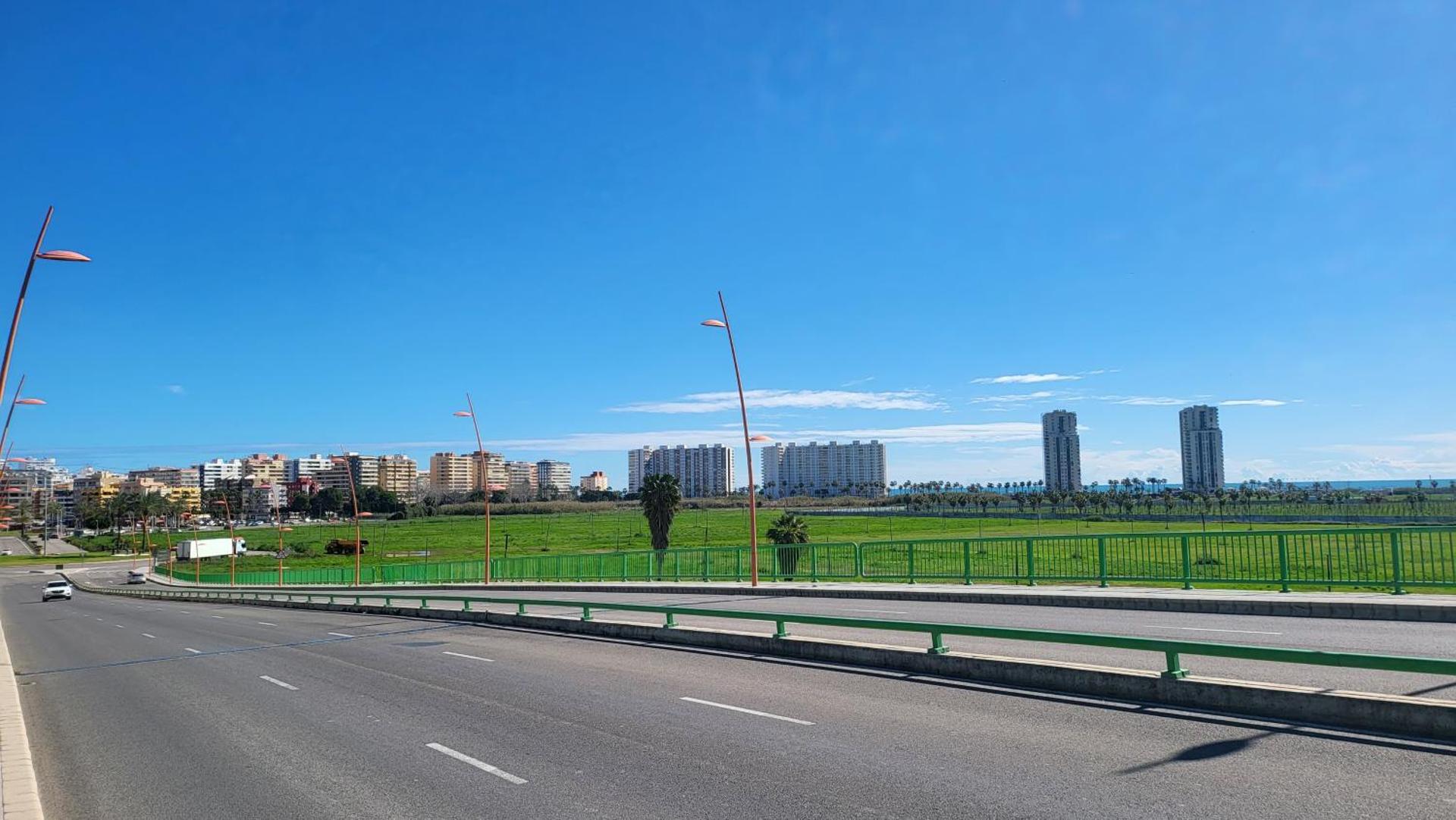 Two-Bedroom Apartment with Balcony and Sea View