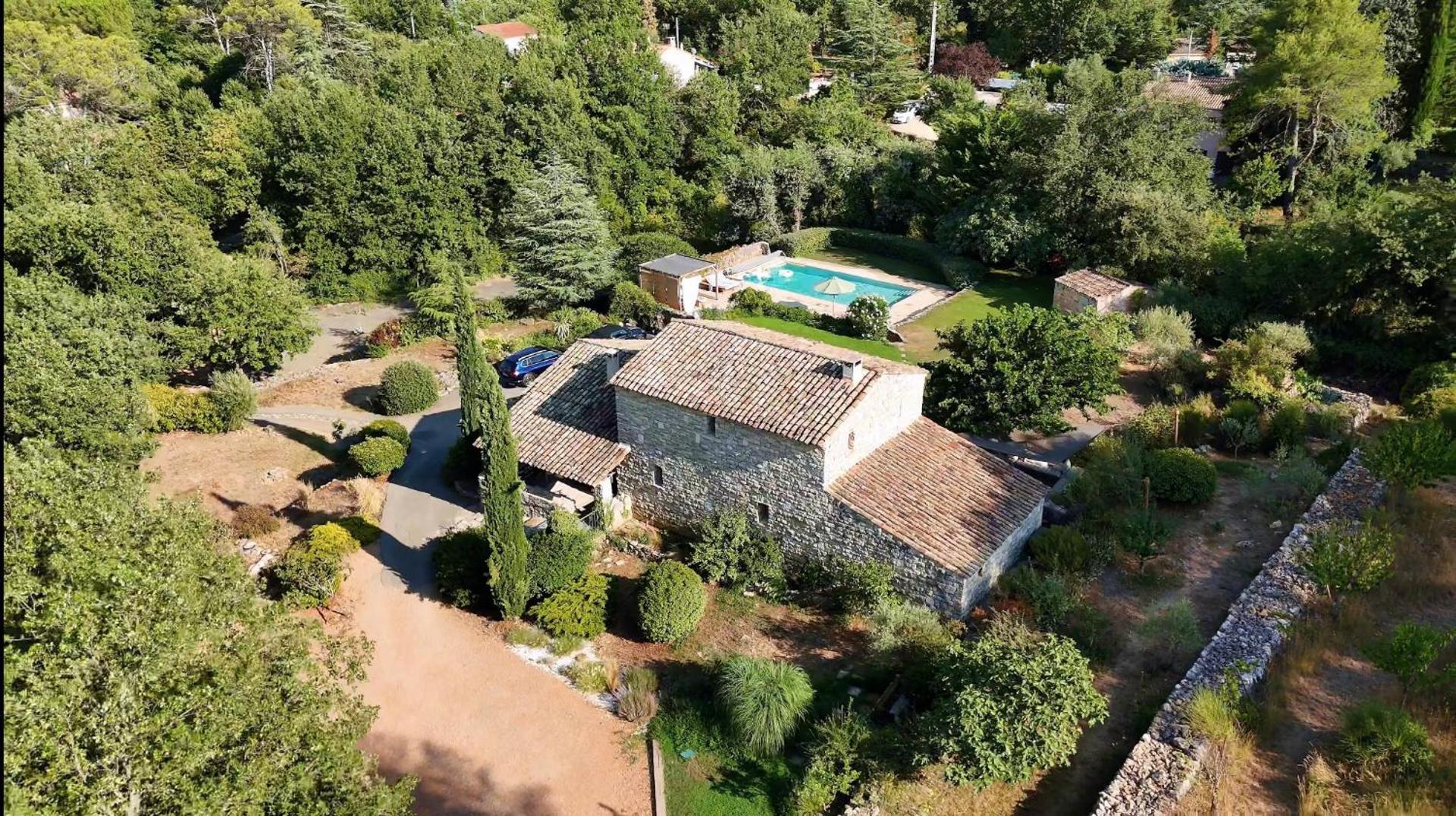 Havre de paix et de charme avec piscine