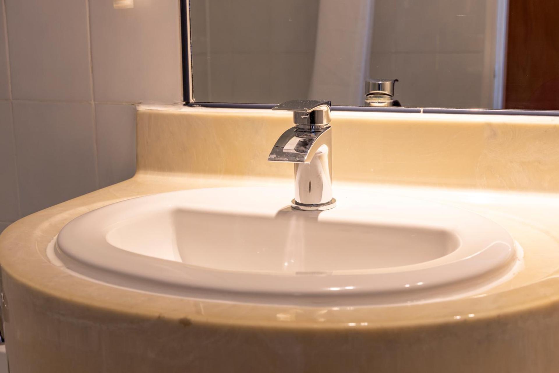 Roebuck by Greene King Inns