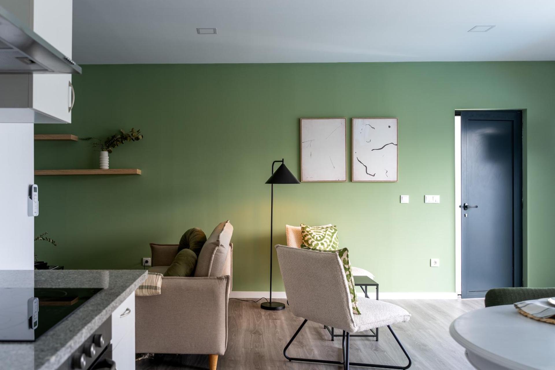 Communal lounge/ TV room