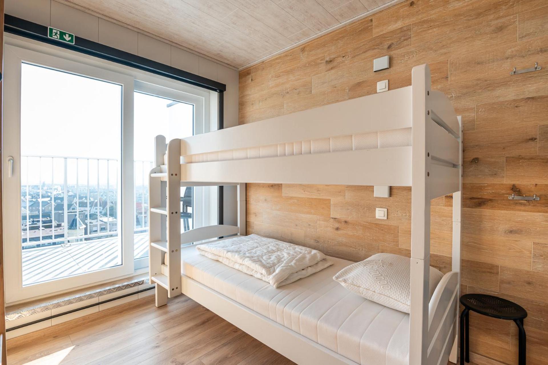 Nice apartment with suberb Sea Views