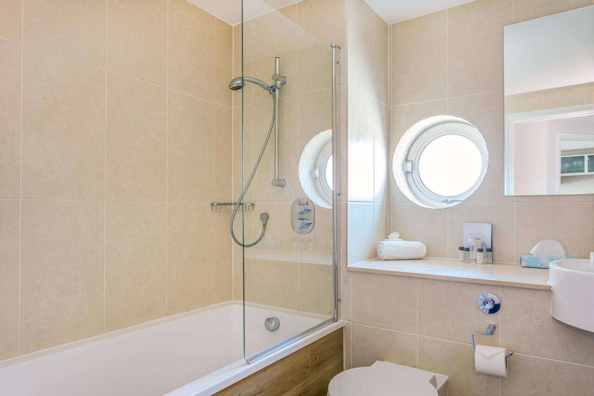 Luxury Double Room with River View