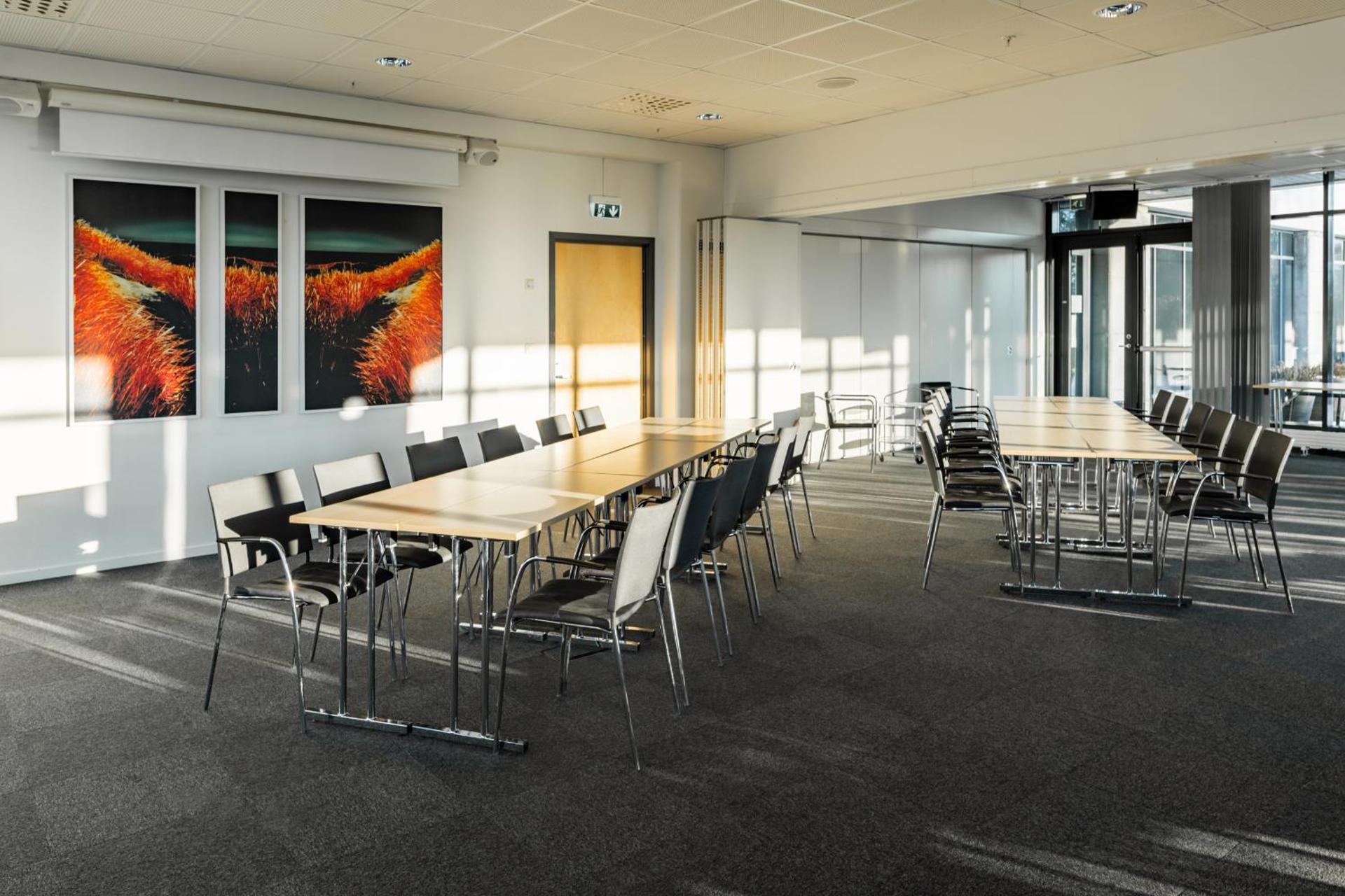 Meeting/conference room