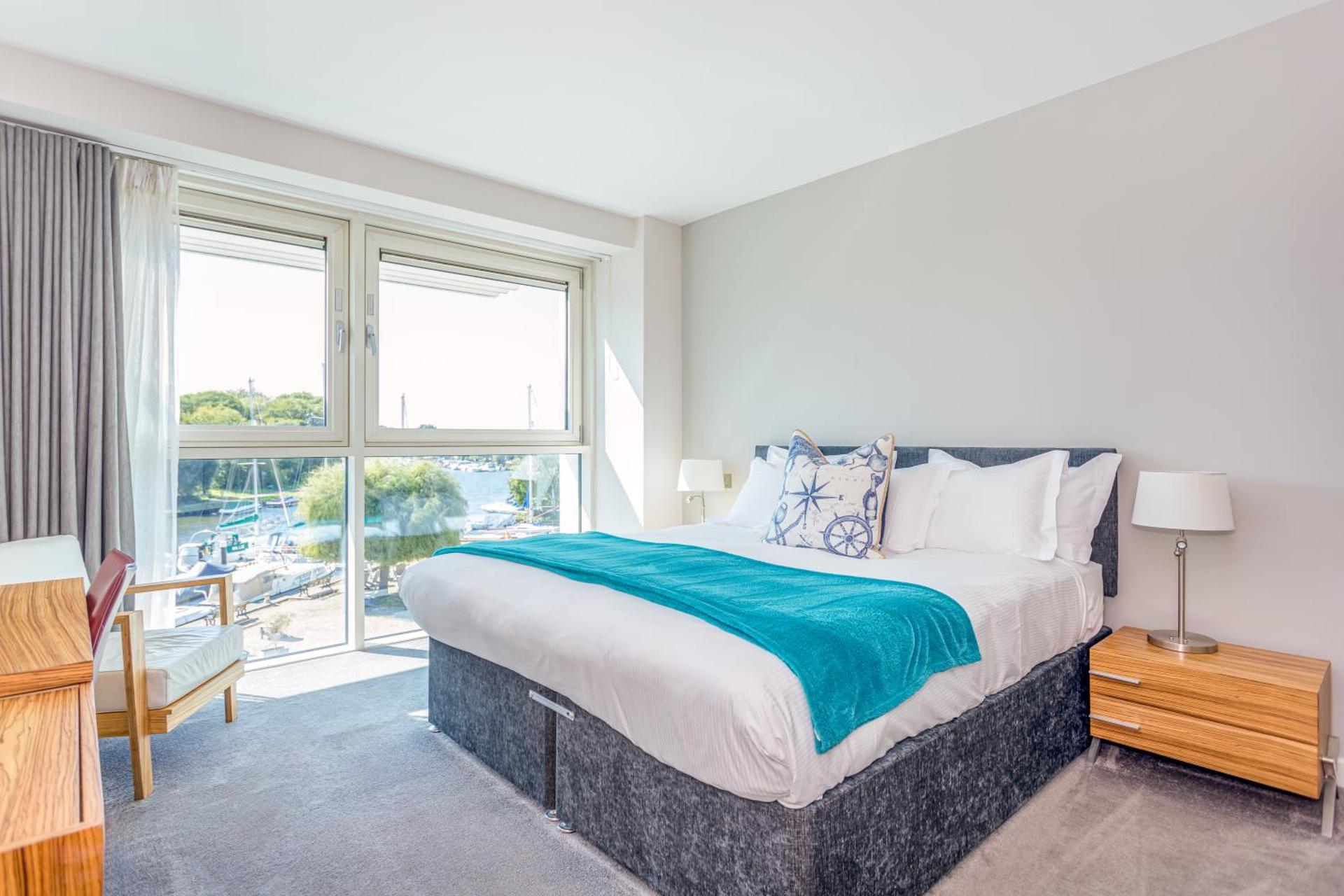 Luxury Apartment with River View 