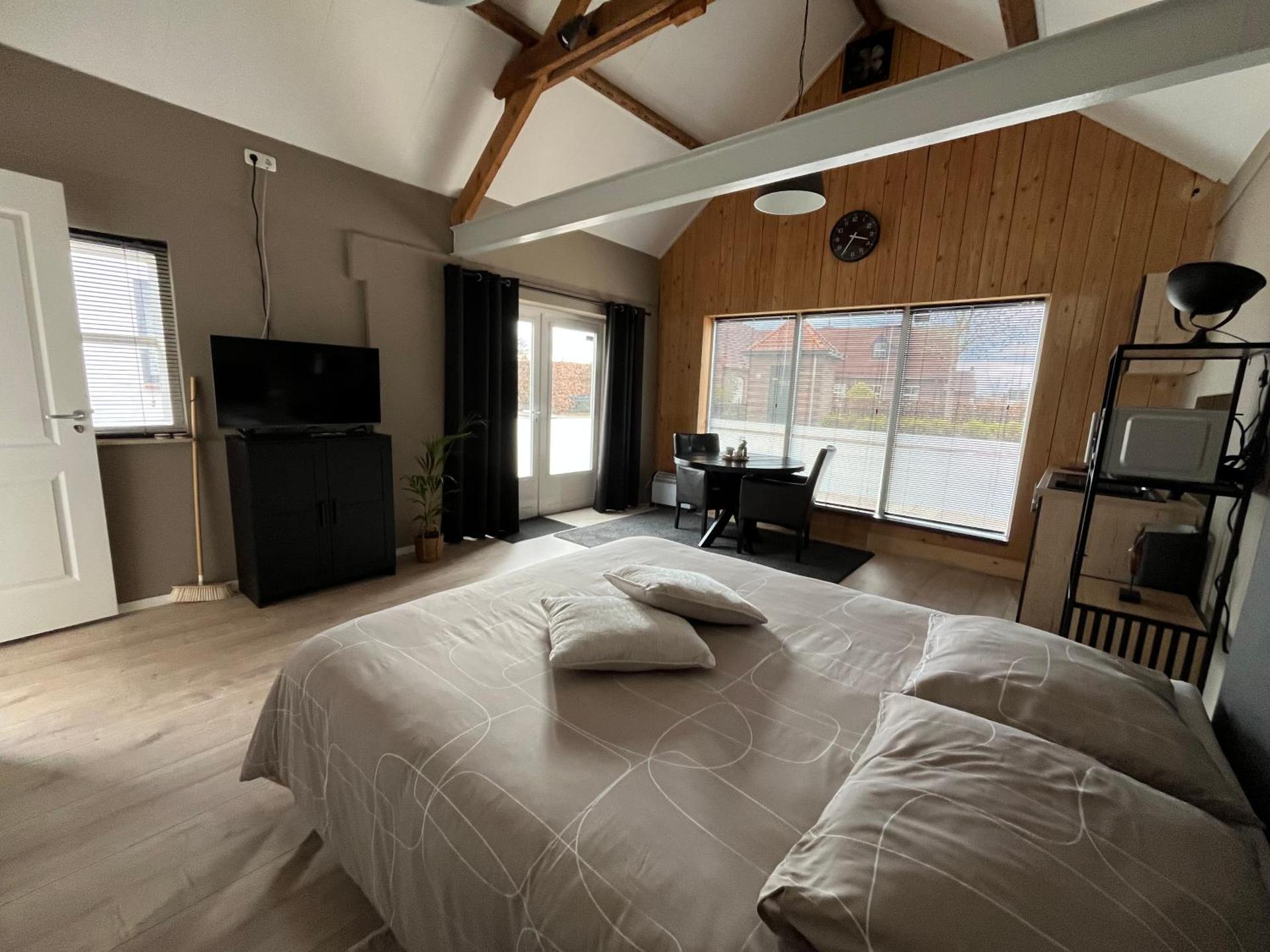 KIMZ Bed & Breakfast