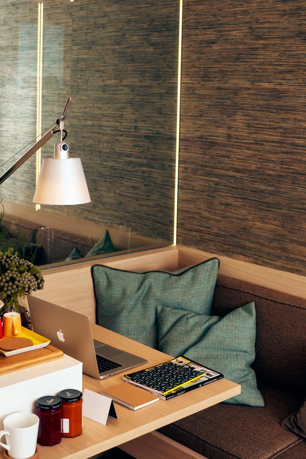 Photo of the whole room