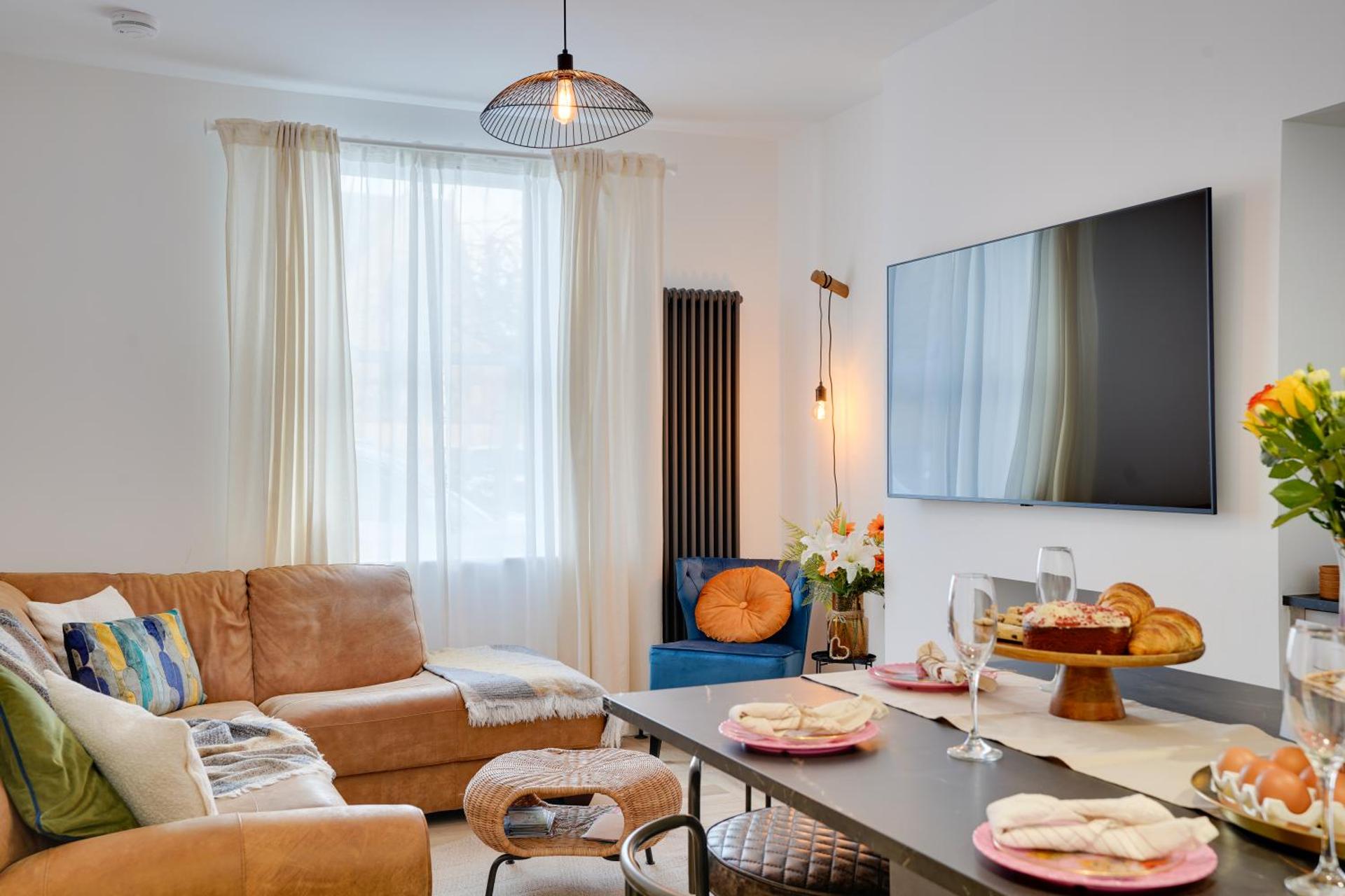 NEW The Procession Grade II Listed and Pet Friendly