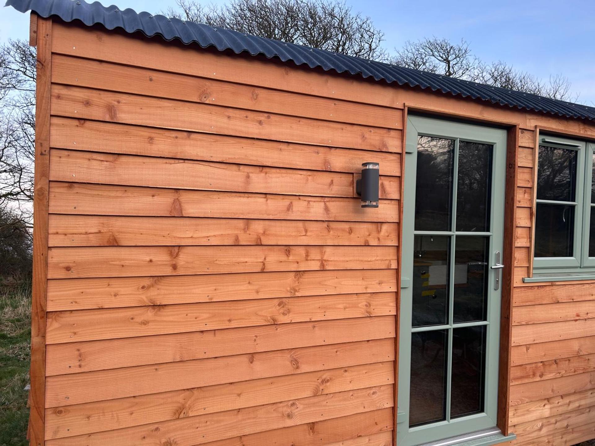 Luxury Shepherds Hut near Glamorgan Coast