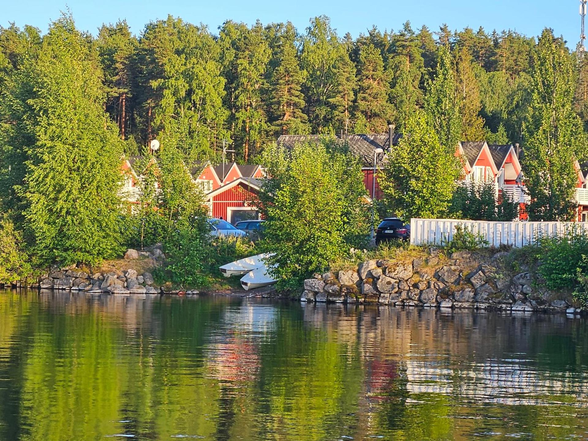 Saimaa Gardens Apartment near Beach