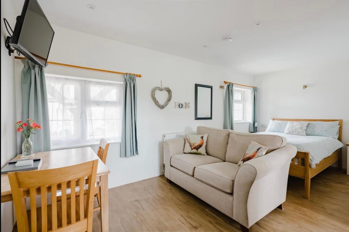 Great Sampford B&B Sorrells farm