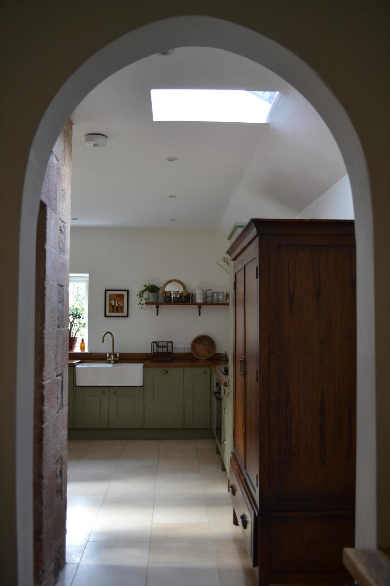 Chapel Cottage- Coastal Somerset Retreat