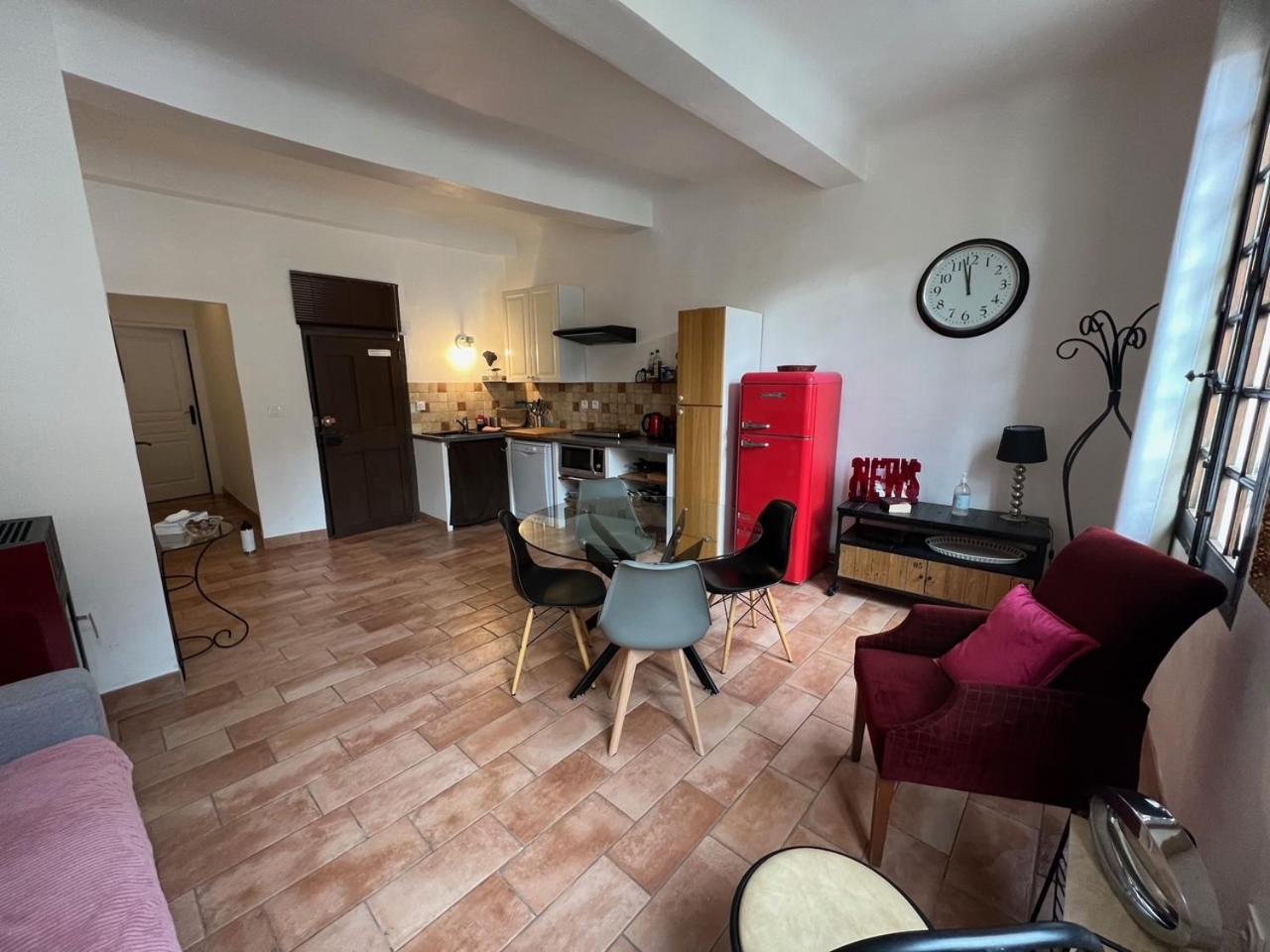 La Bonne Etoile - The Good Star