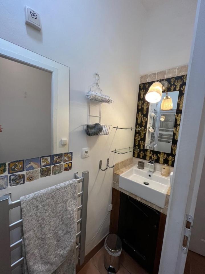 La Bonne Etoile - The Good Star