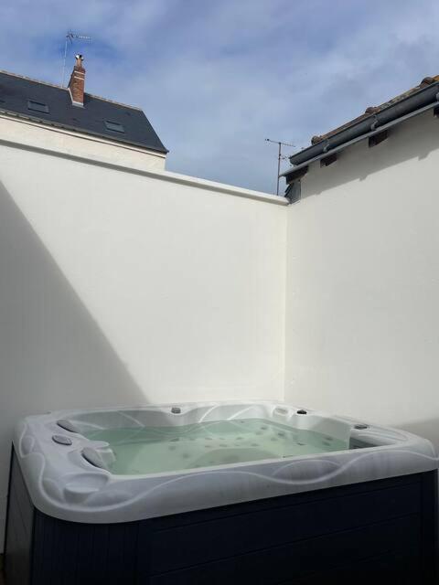 Belle Maison Loft patio jacuzzi clim Tours