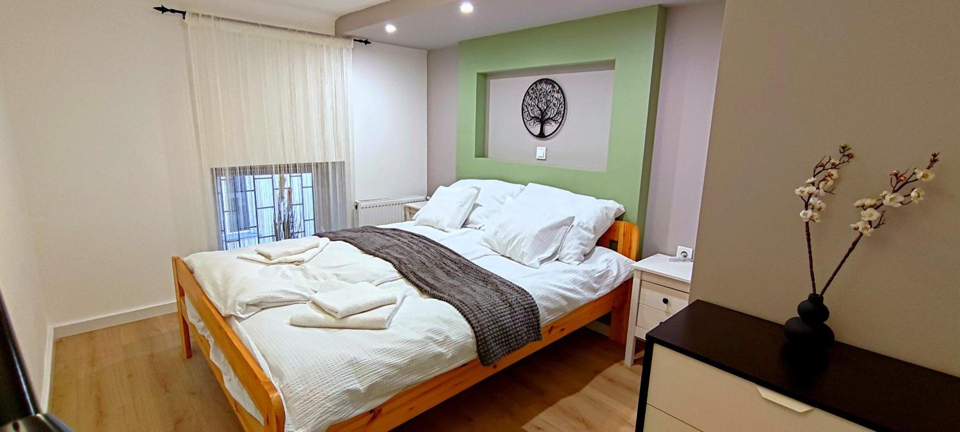 Alexander GuestRooms