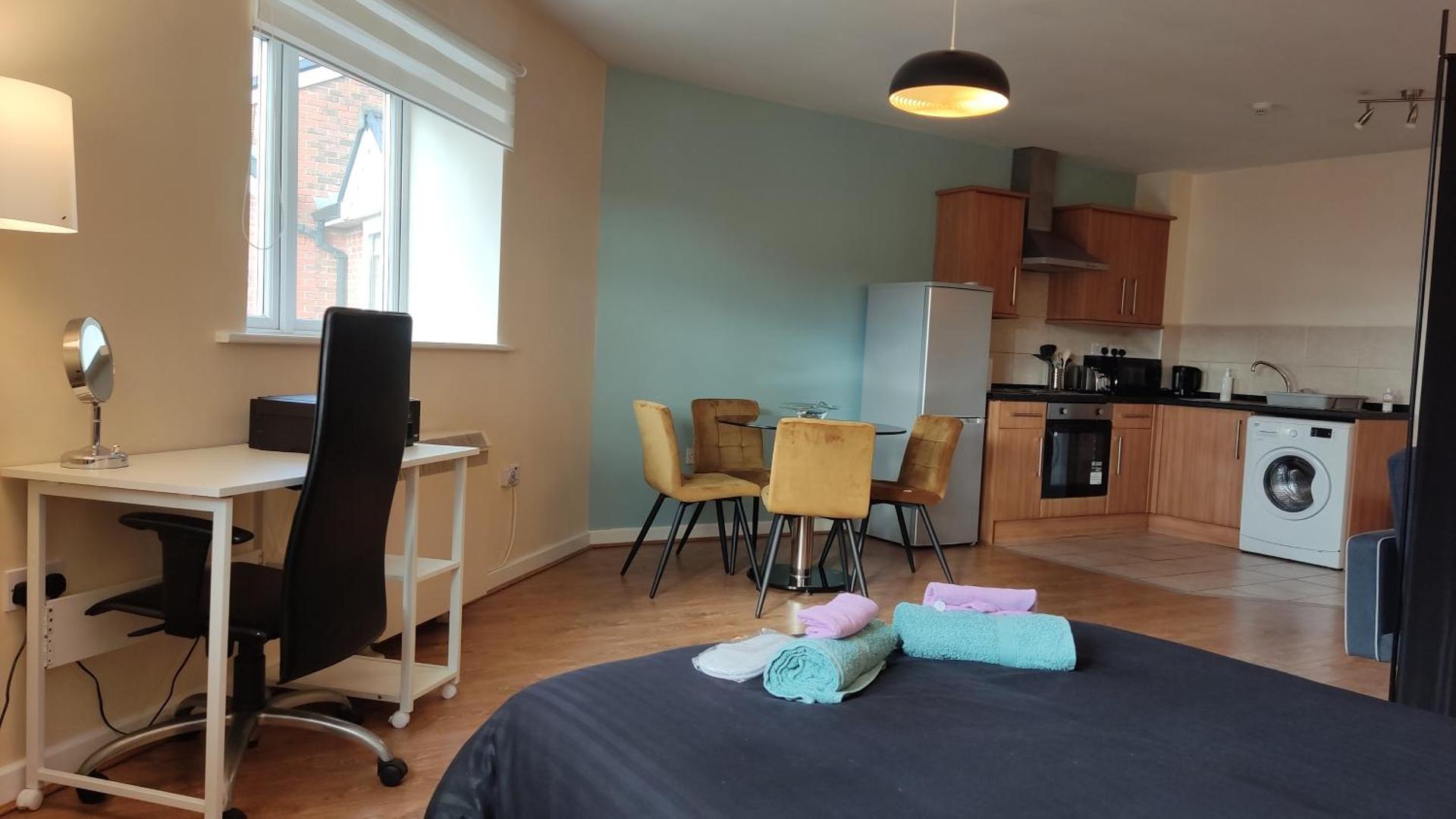 Modern Studio Flat in Wigan