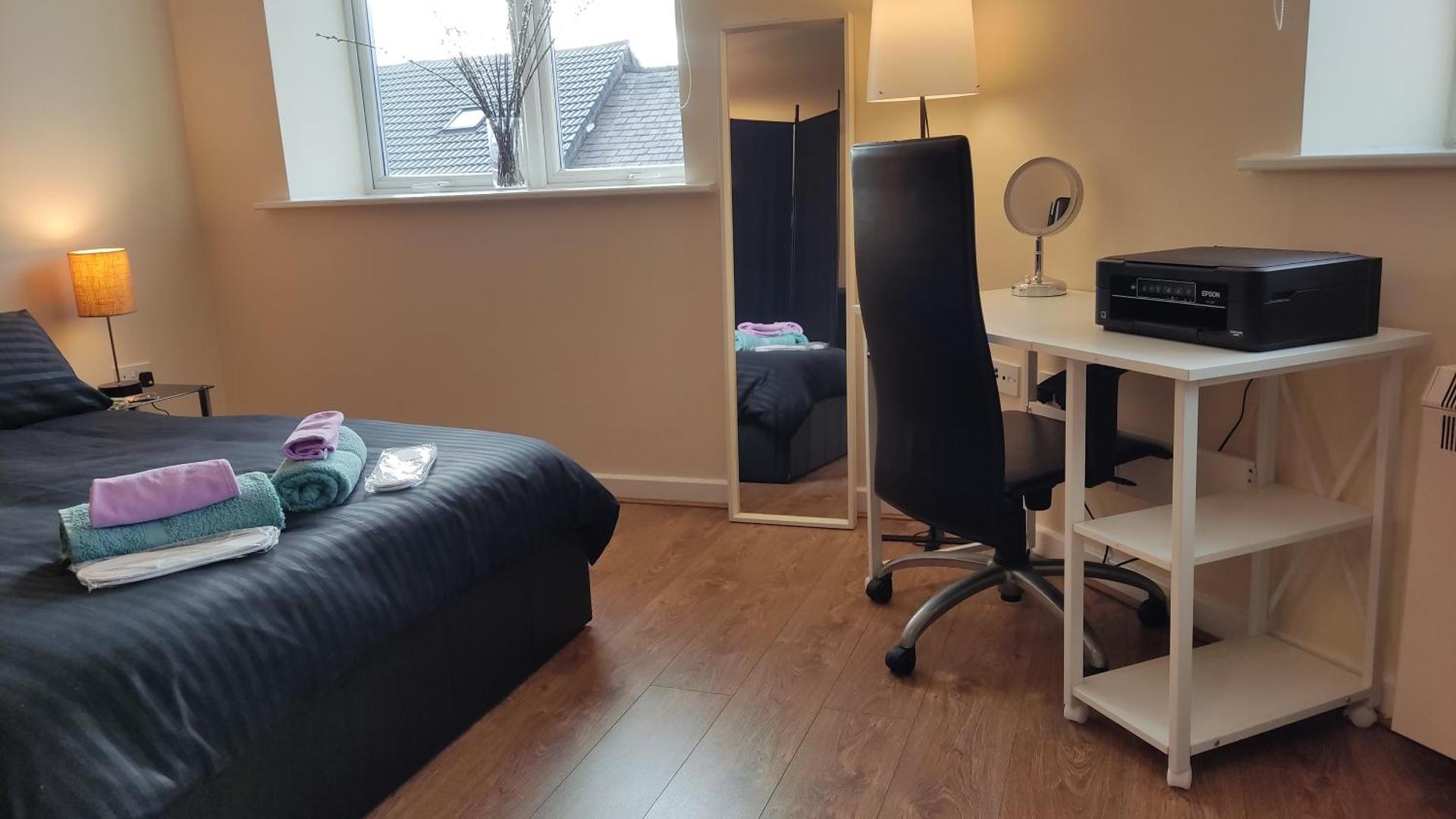 Modern Studio Flat in Wigan