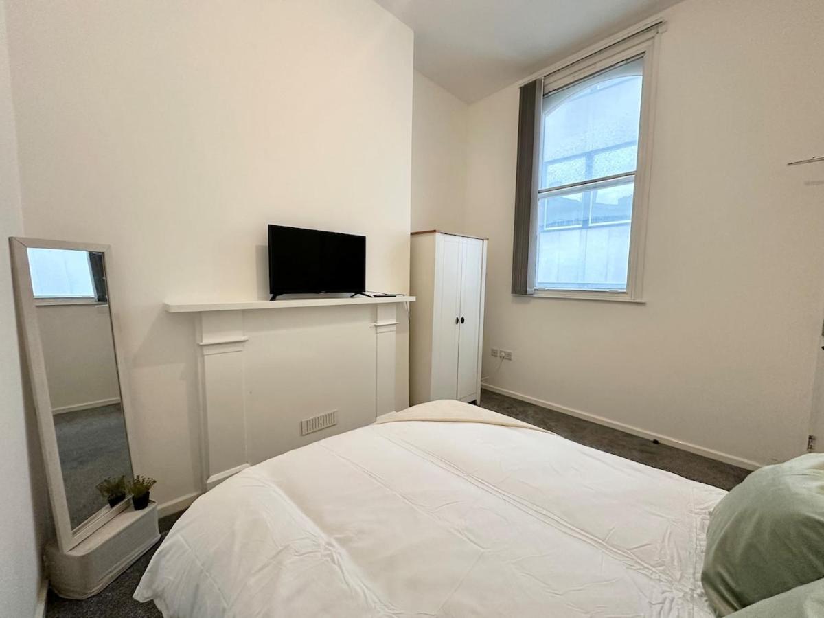 City Haven - 2 Bed in Sheffield - LuxeSuites