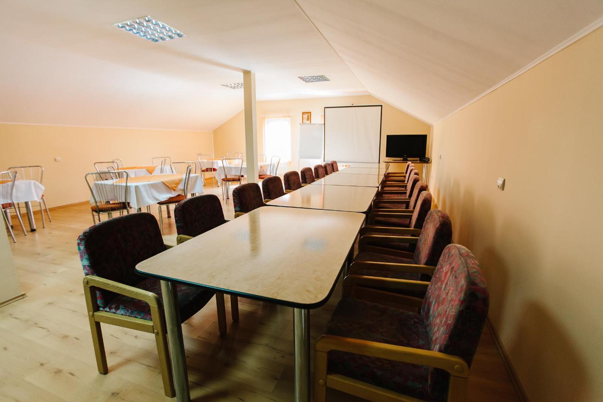 Meeting/conference room