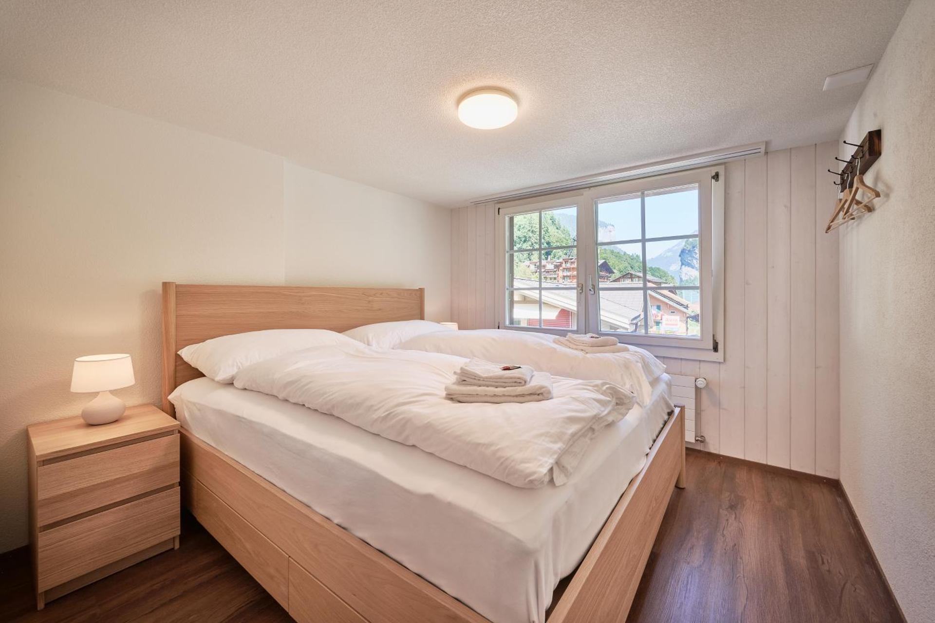 Lauterbrunnen Central 1