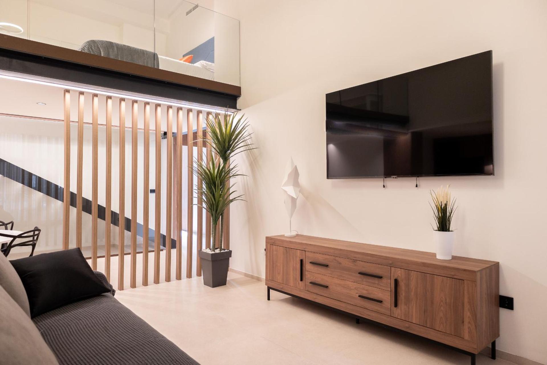 Communal lounge/ TV room