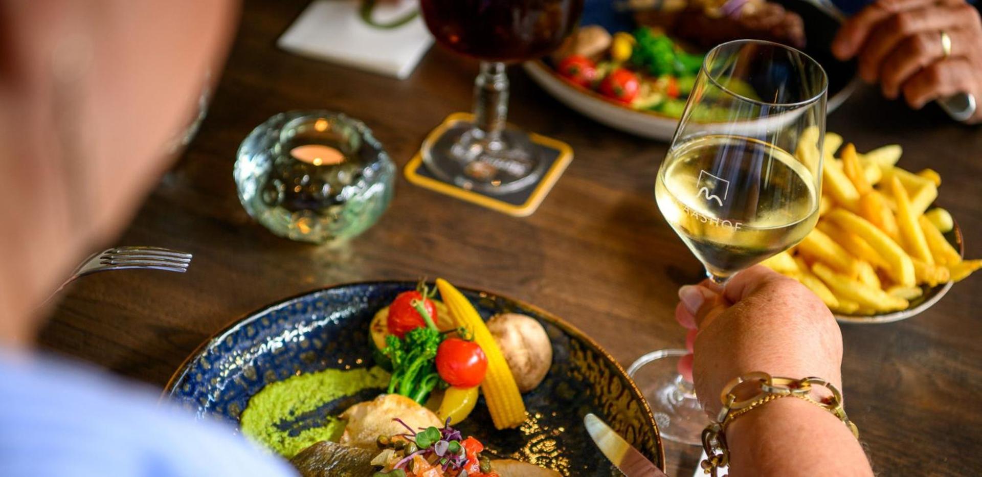 Restaurant/places to eat