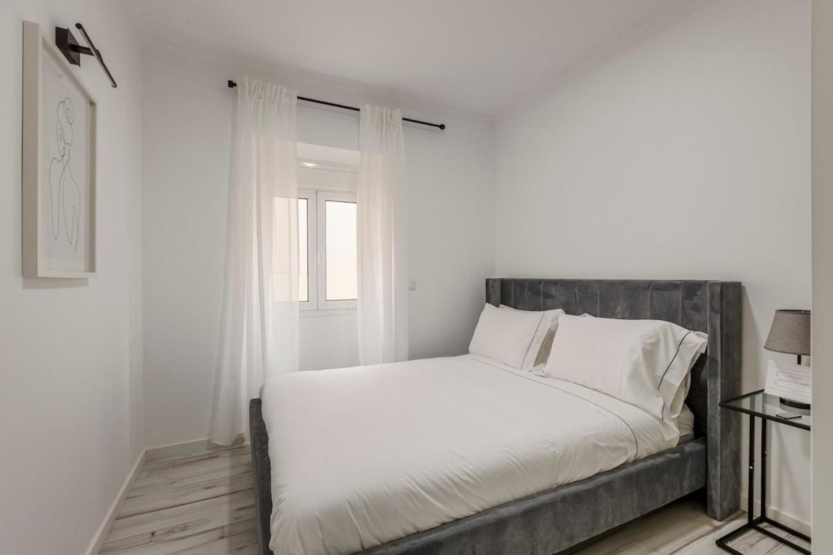 Amadora Flat 6