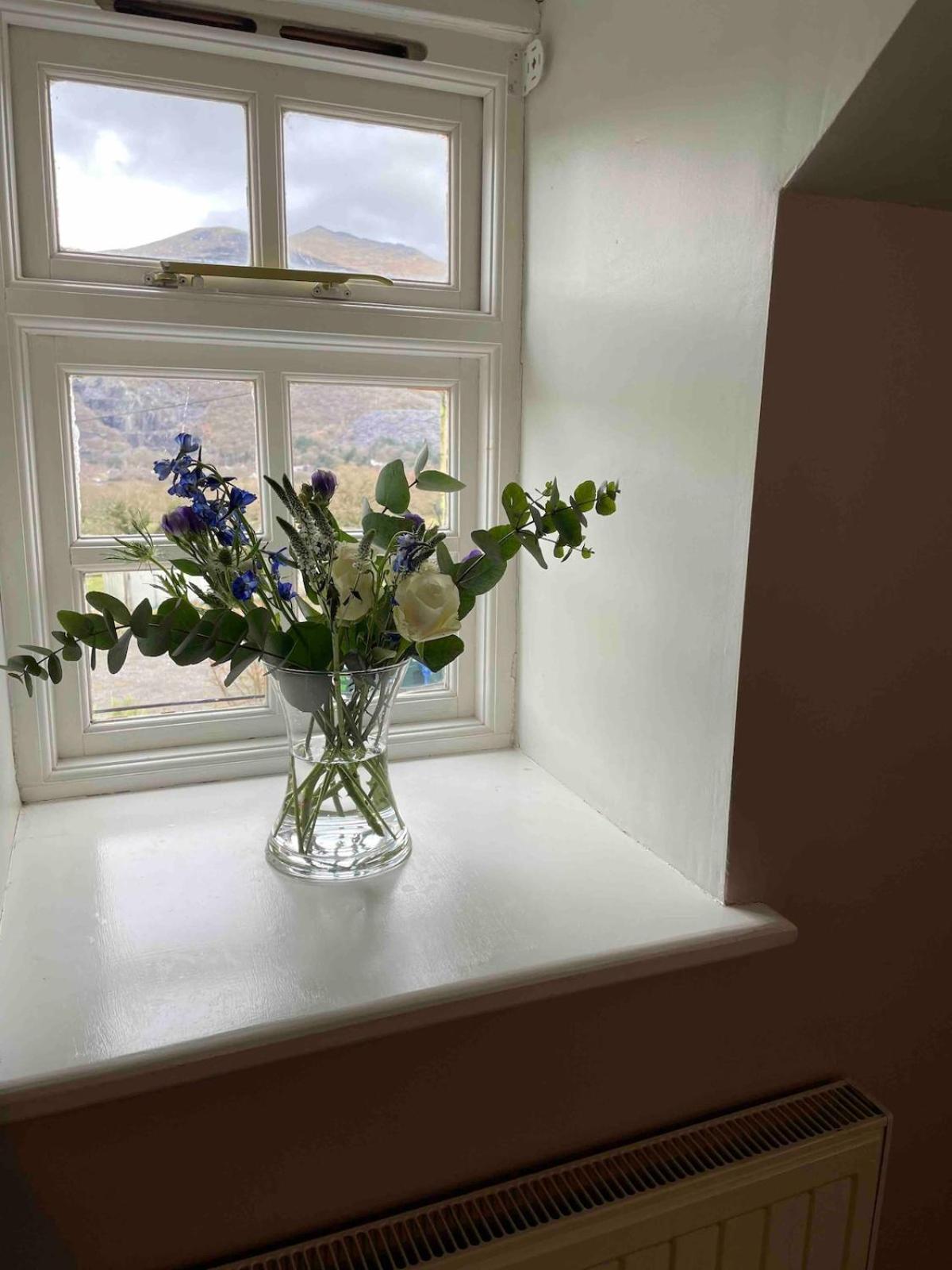 Snowdon Cottage Llanberis Tucked Away In The Mountains Of Snowdonia