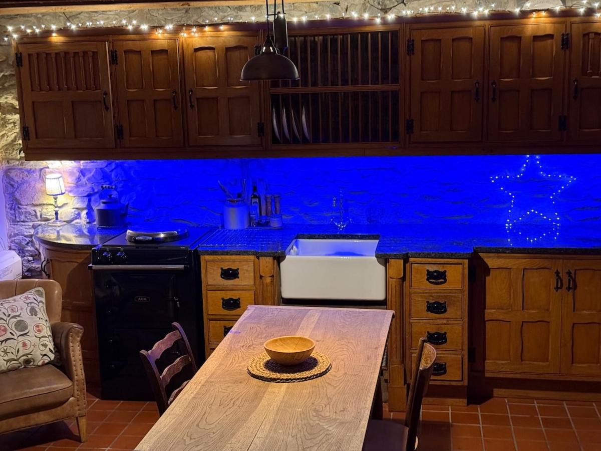 Snowdon Cottage Llanberis Tucked Away In The Mountains Of Snowdonia