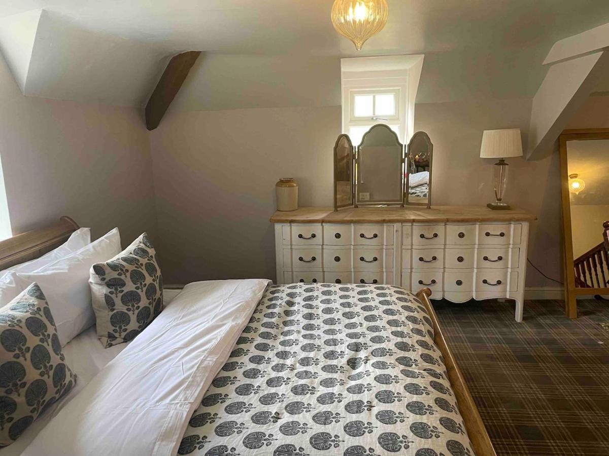 Snowdon Cottage Llanberis Tucked Away In The Mountains Of Snowdonia