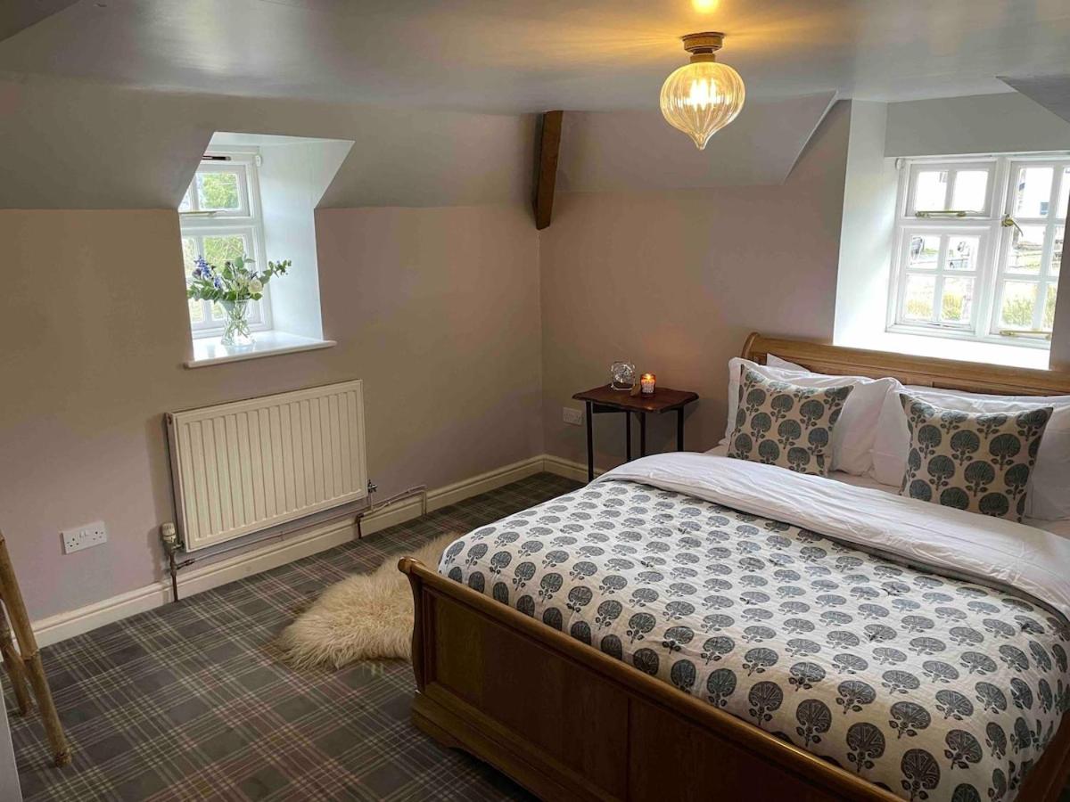 Snowdon Cottage Llanberis Tucked Away In The Mountains Of Snowdonia