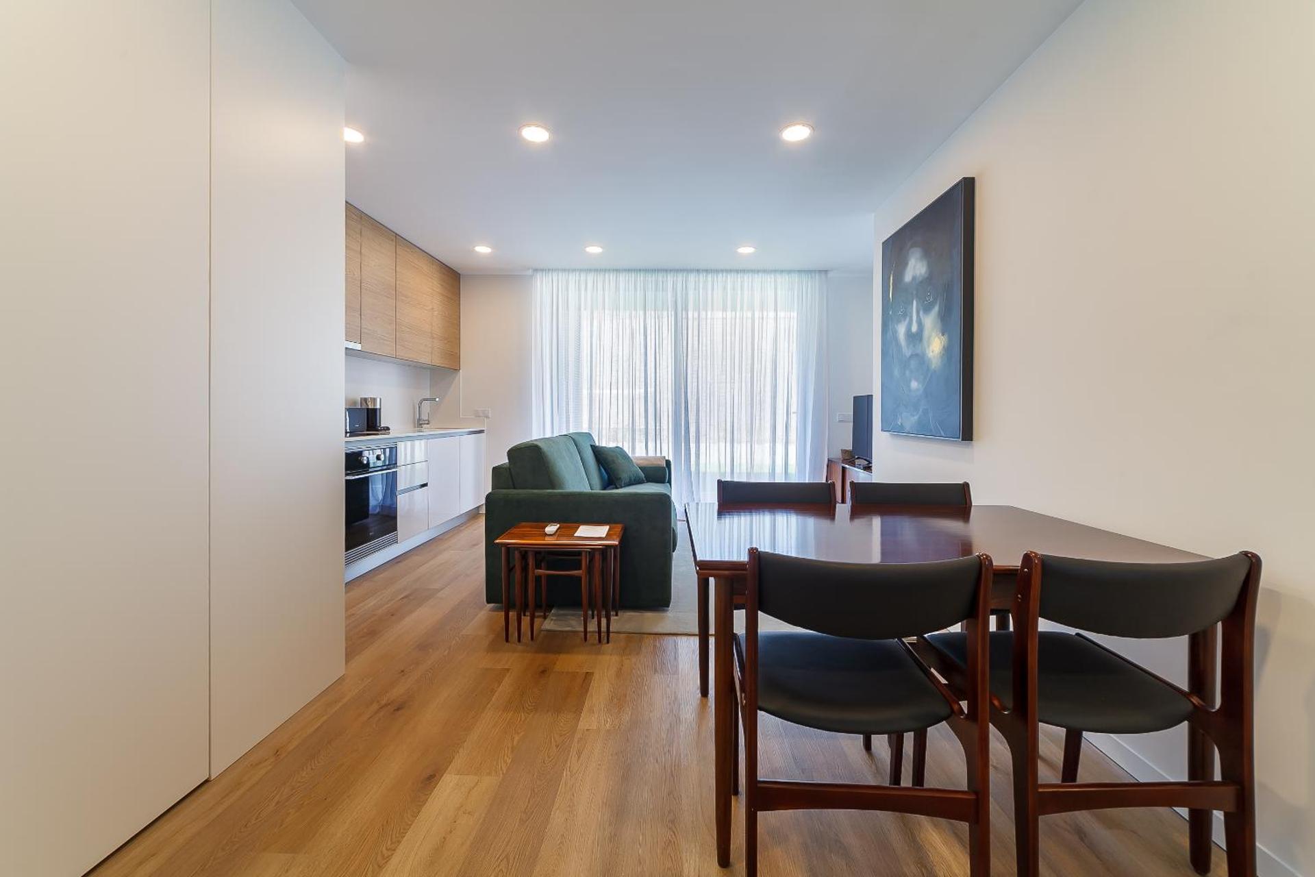 Art Living Gravito incl Parking by Home Sweet Home Aveiro