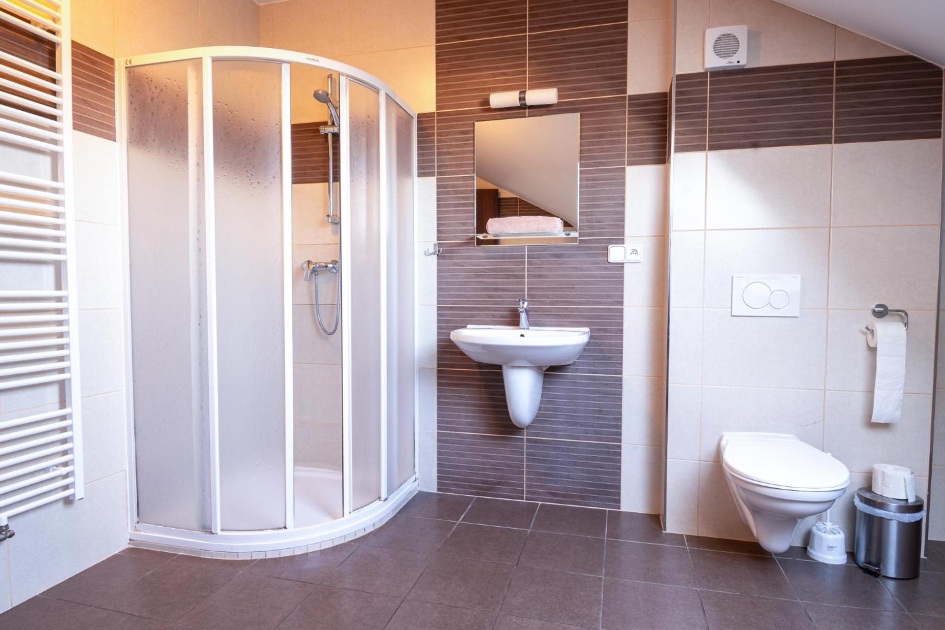 Triple Room with Private Bathroom