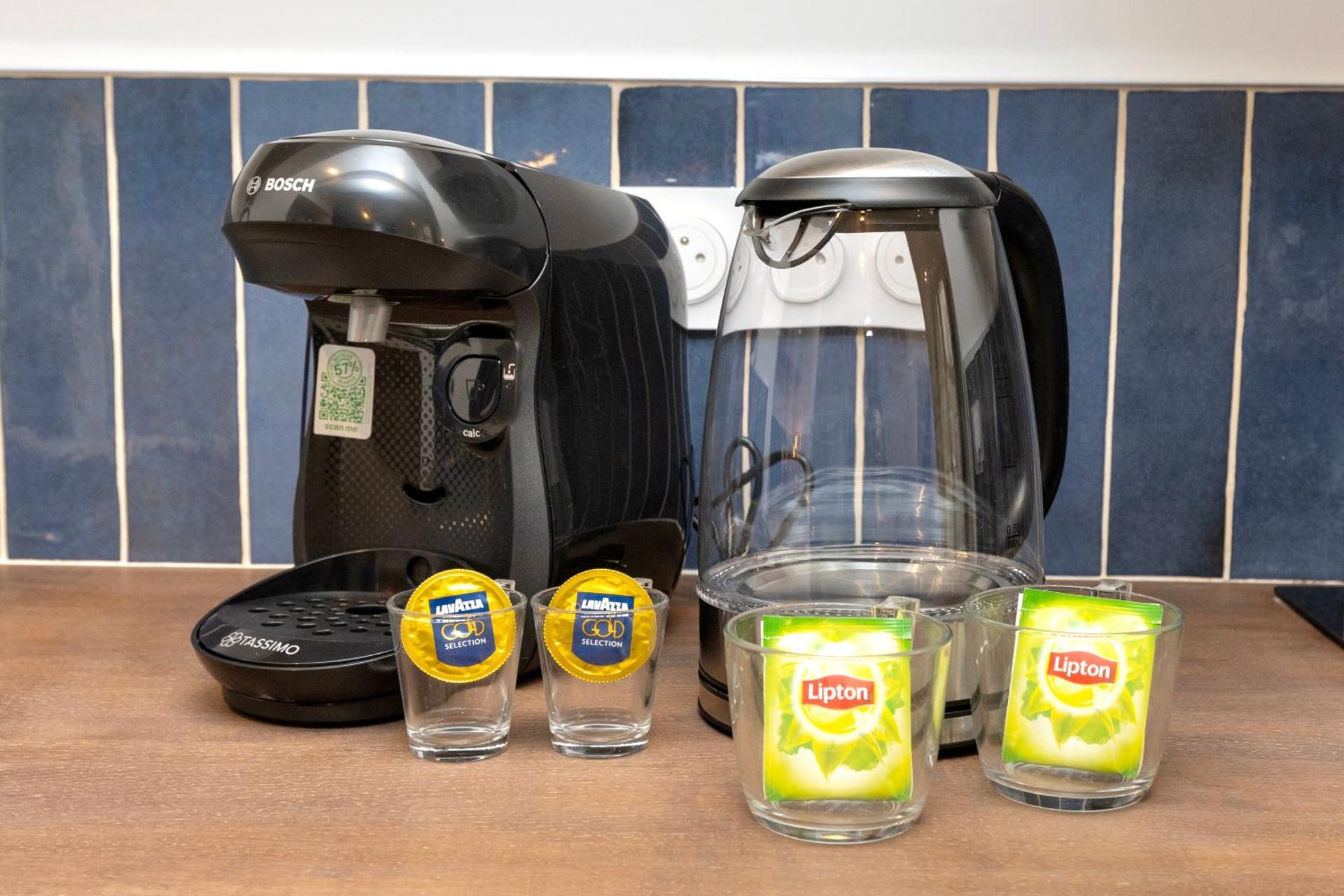 Coffee/tea facilities