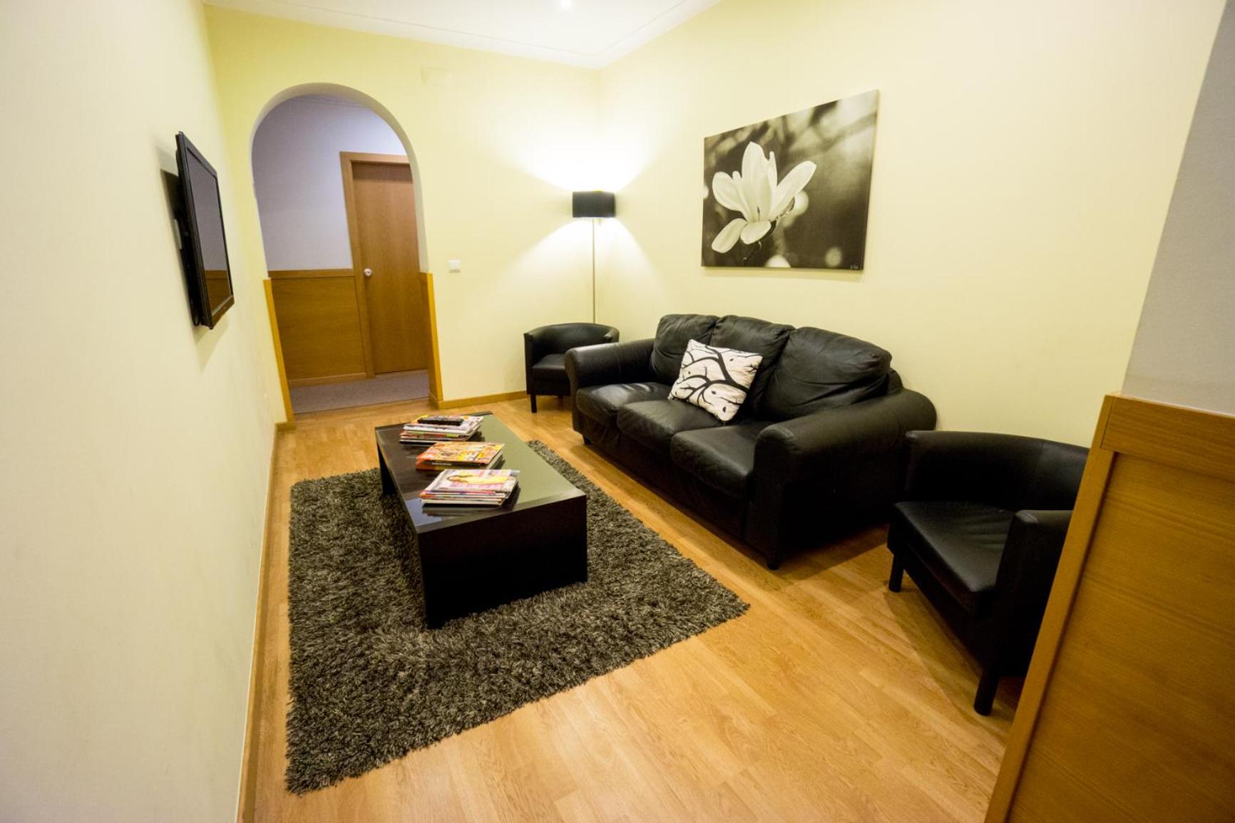 Communal lounge/ TV room